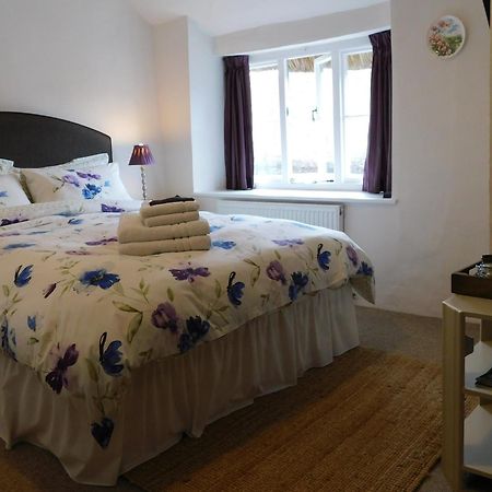 Middletown Farmhouse B&B オークハンプトン エクステリア 写真