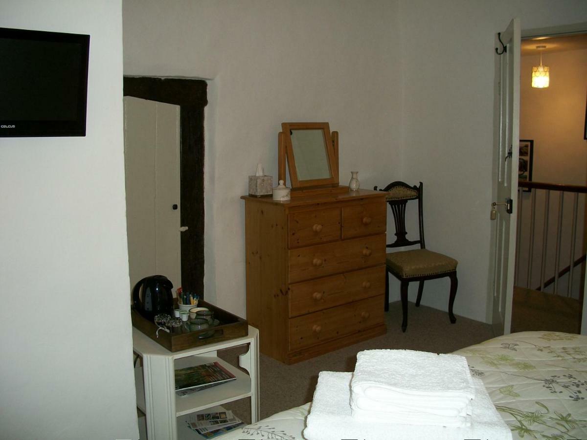 Middletown Farmhouse B&B オークハンプトン エクステリア 写真